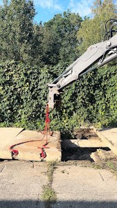 Přesun betonových panelů